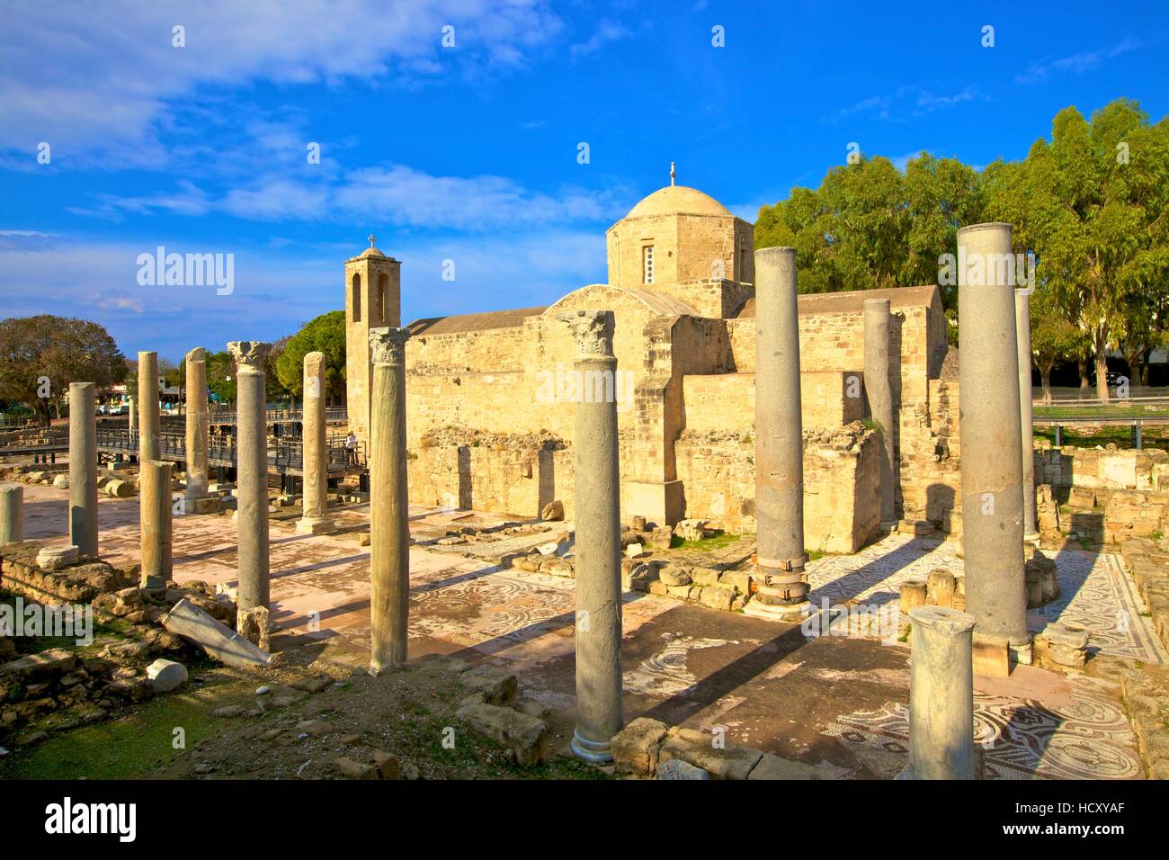 Il XII secolo di pietra Chiesa di Agia Kiriaki, pathos, Cipro, Mediterraneo orientale Mare Foto Stock