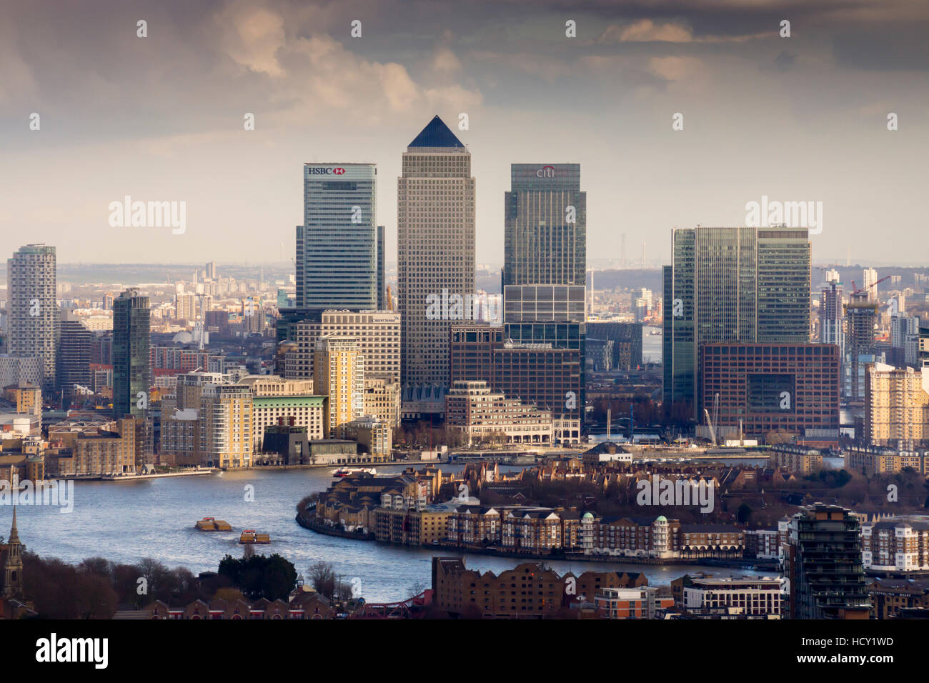 Moody vista di Canary Wharf, Docklands, dal di sopra, London, Regno Unito Foto Stock