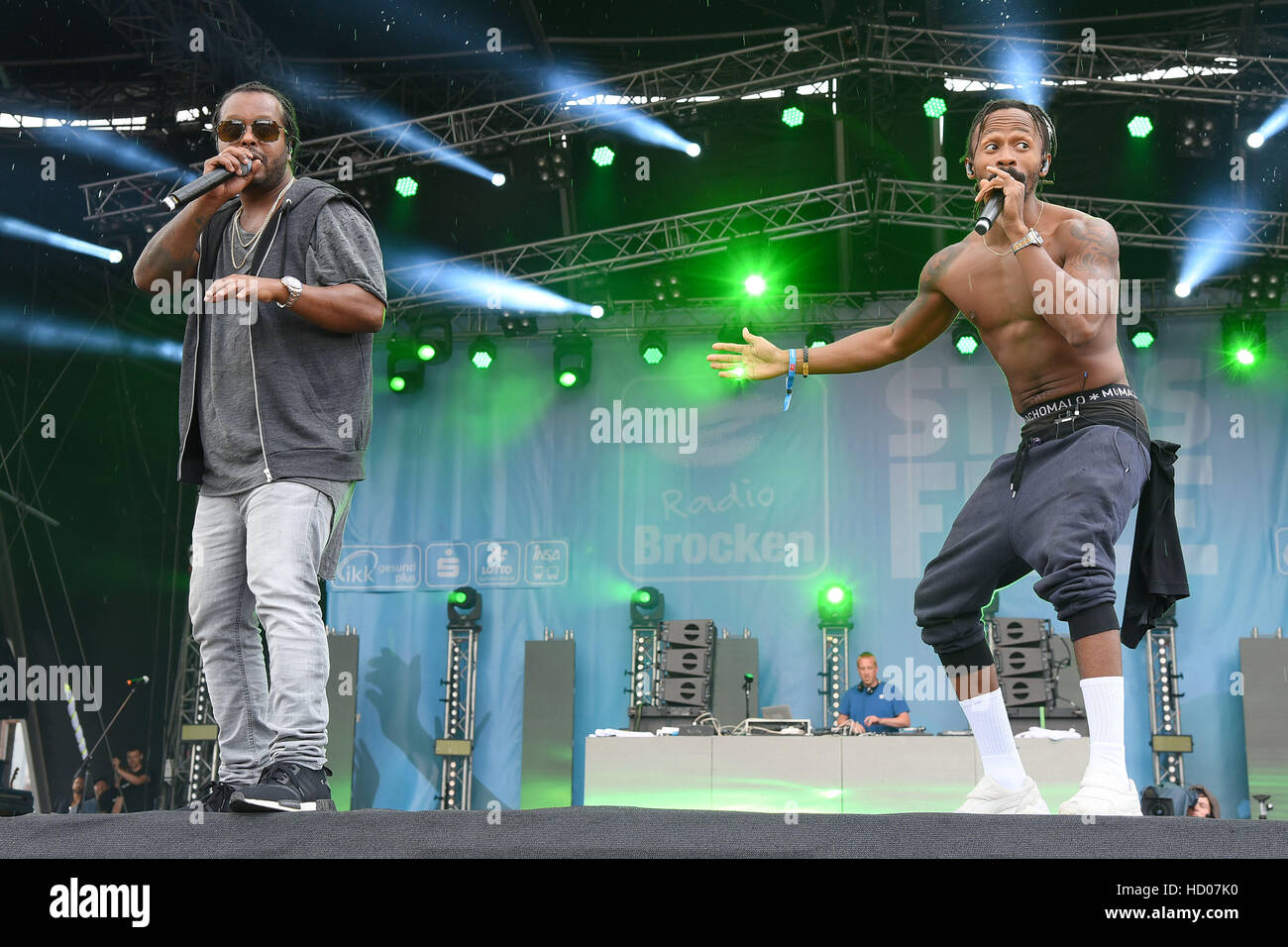 Radio Brocken Sommer aria aperta - Stelle per libero 2016 a Stadtpark. Dotato di: Madcon, Tshawe Baqwa, Yosef Wolde-Mariam dove: Magdeburgo, Germania Quando: 21 Ago 2016 Foto Stock