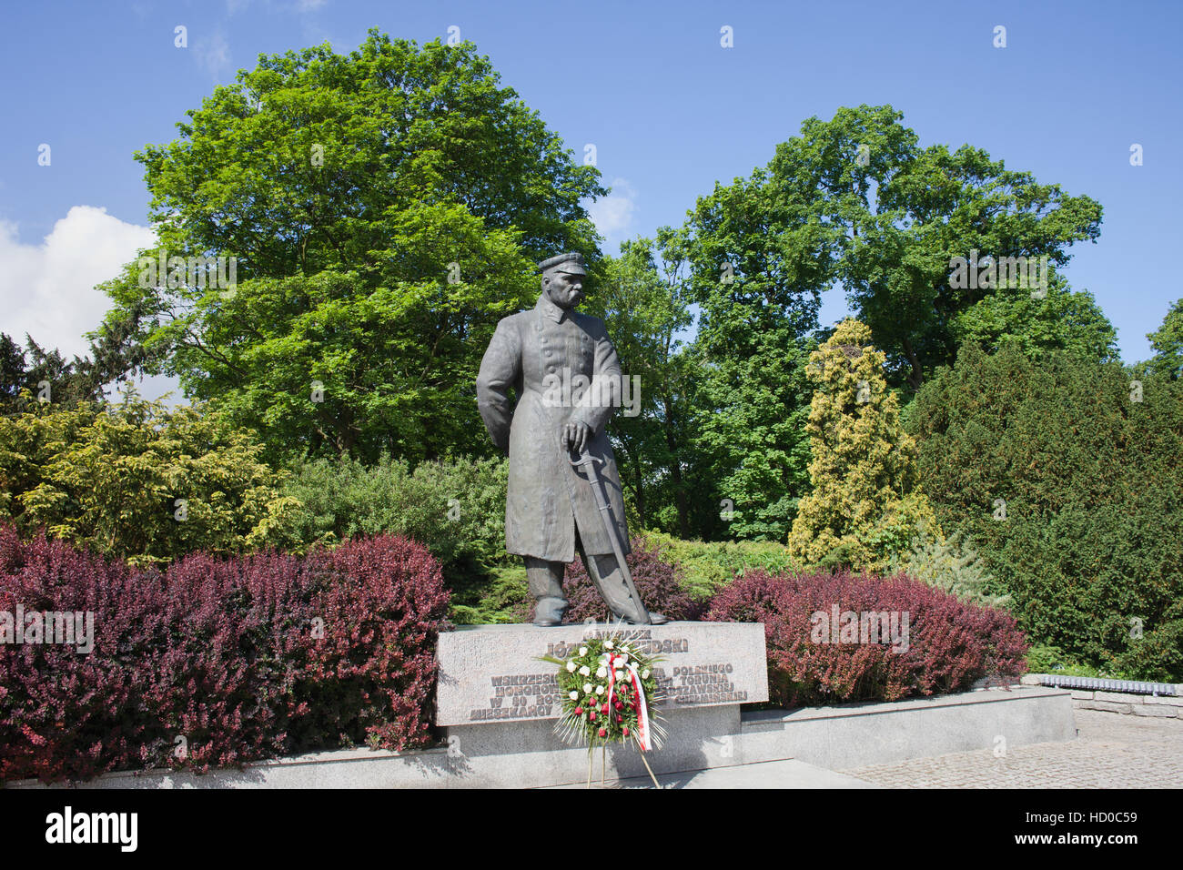 Il maresciallo Jozef Pilsudski monumento sulla piazza Rapackiego nella città di Torun, Polonia Foto Stock