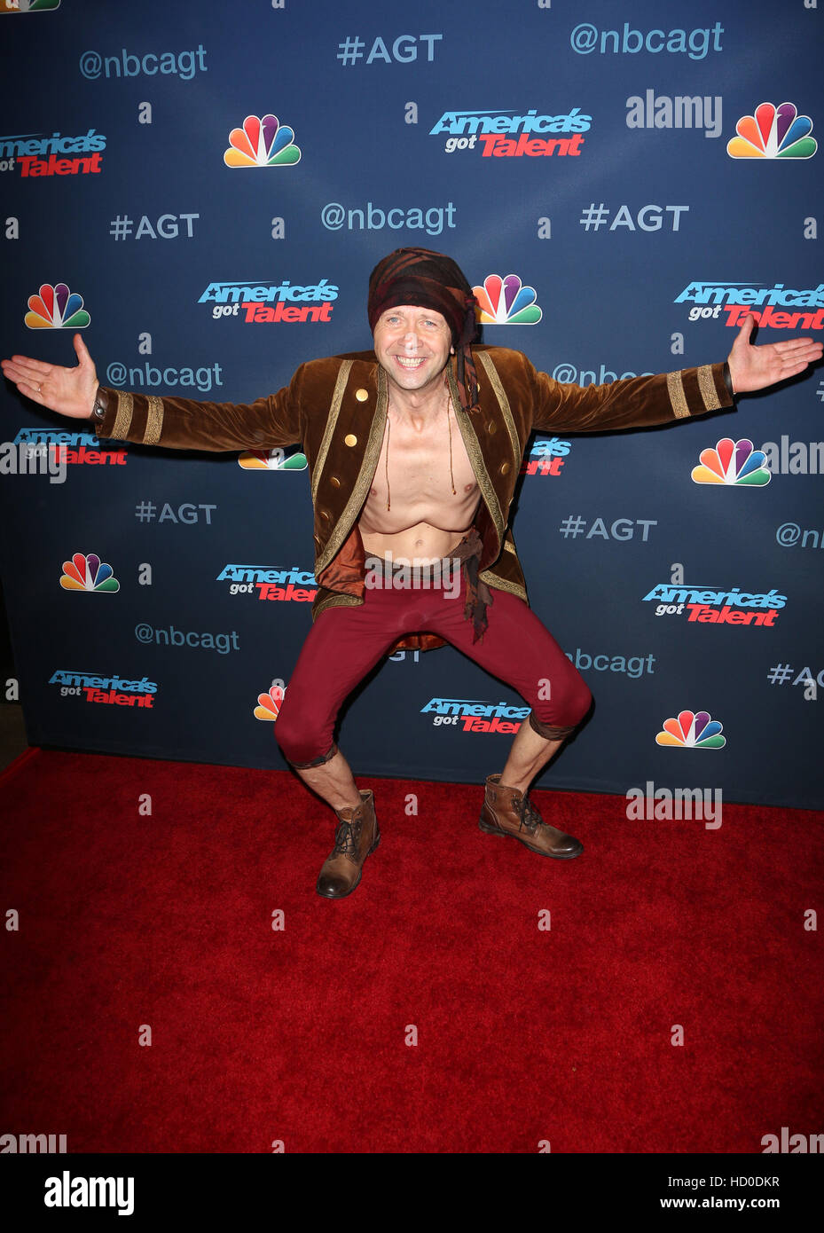 America's Got Talent" Stagione 11 Live Show Red Carpet con: Vello Vaher dove: Hollywood, California, Stati Uniti quando: 23 Ago 2016 Foto Stock