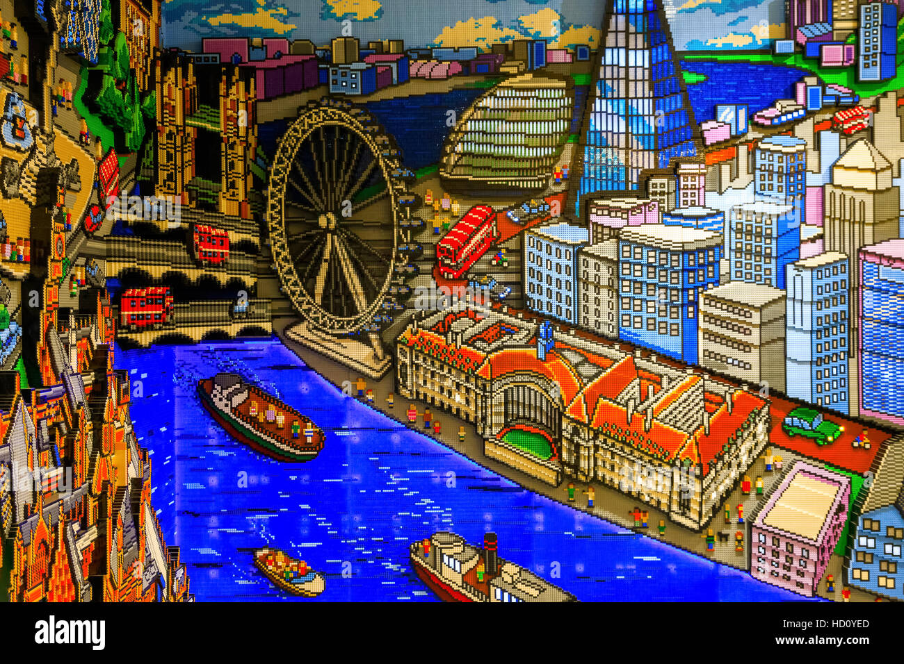 London, Regno Unito - 22 novembre 2016 - Punti di riferimento costruito con i mattoncini LEGO, visualizzato nel più grande del mondo di LEGO store Foto Stock