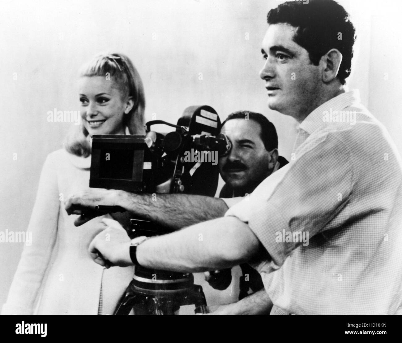 Gli ombrelli di Cherbourg, (aka LES PARAPLUIES DE CHERBOURG), Catherine ...