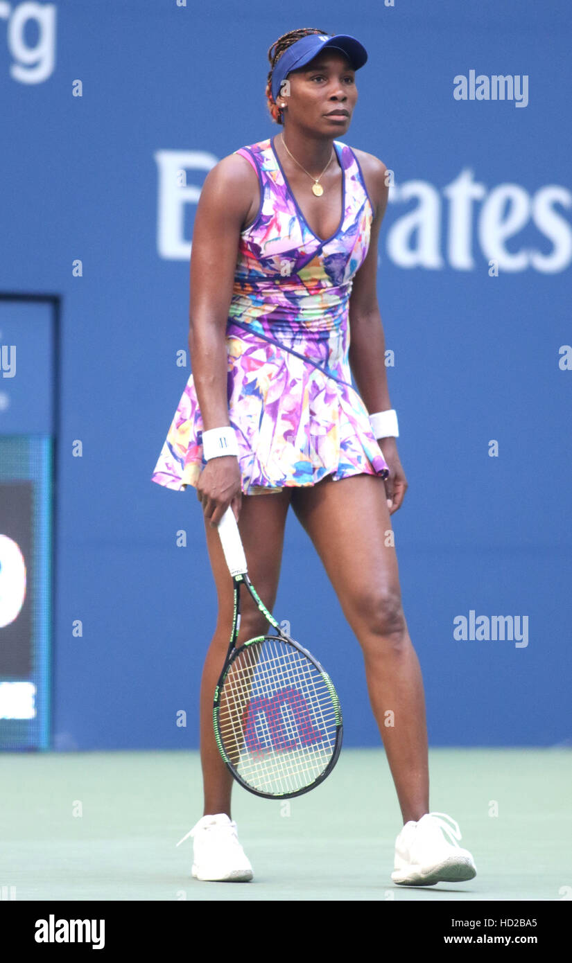 2016 US Open Tennis Championships - Giorno 2 dotate di: Venus Williams dove: New York, Stati Uniti quando: 30 Ago 2016 Foto Stock