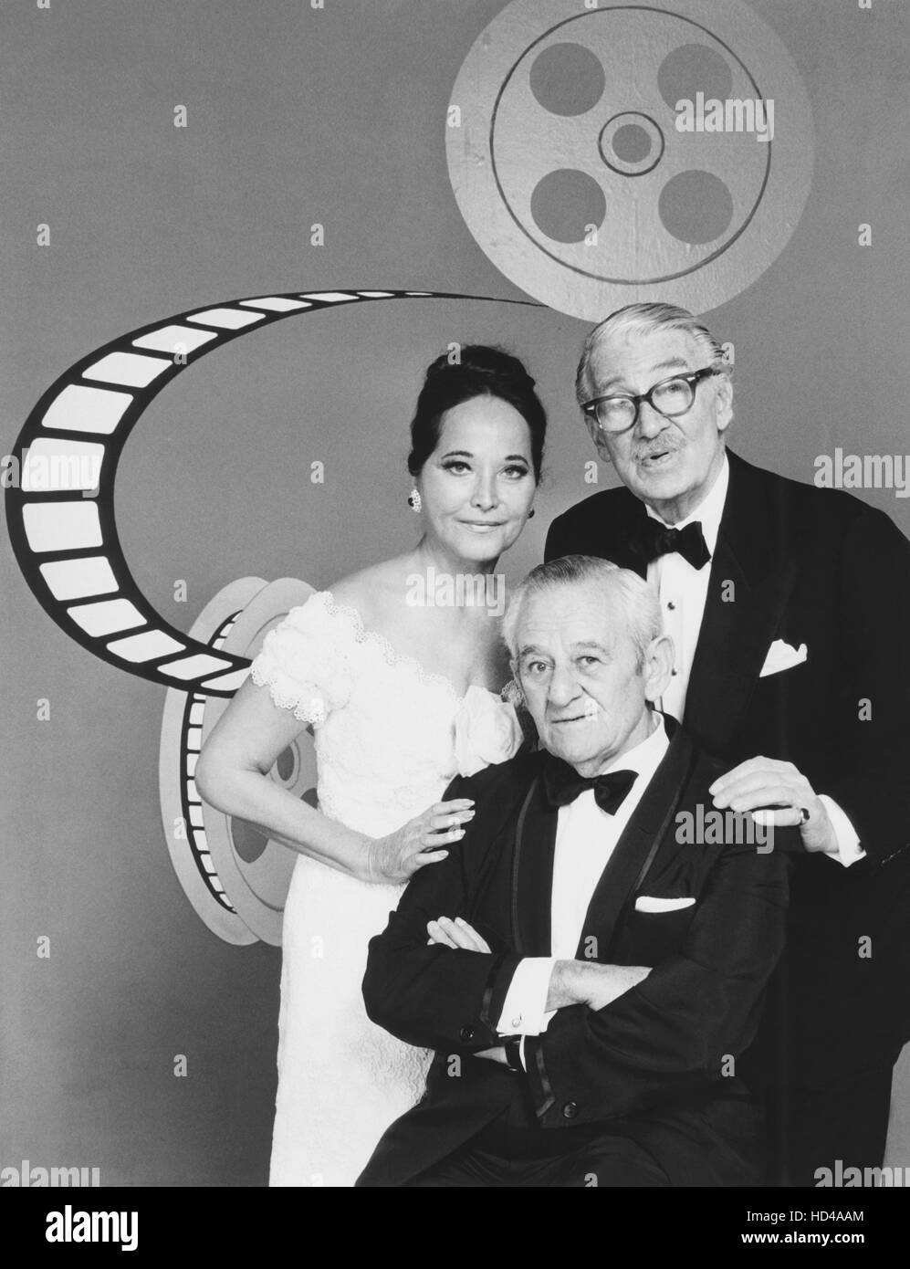 AFI Life Achievement Award: un omaggio a William wYLER, da sinistra: Merle Oberon, William Wyler, Walter Pidgeon, 1976 Foto Stock