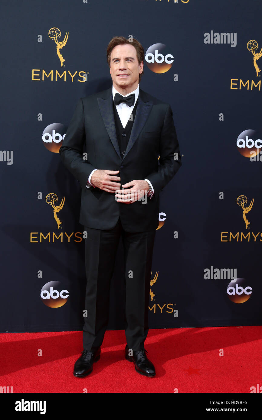2016 Primetime Emmy Awards - Gli arrivi presso il Teatro di Microsoft il 18 settembre 2016 a Los Angeles, CA dotata di: John Travolta dove: Los Angeles, California, Stati Uniti quando: 19 Set 2016 Foto Stock