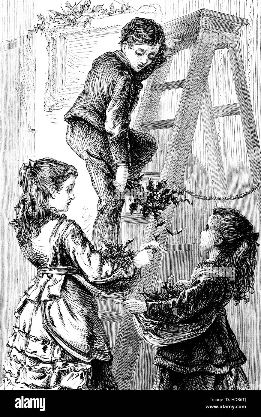 Natale Vittoriano, bambini mettendo a holly decorazioni, illustrazione da 1884 Chatterbox settimanale per bambini: carta Foto Stock