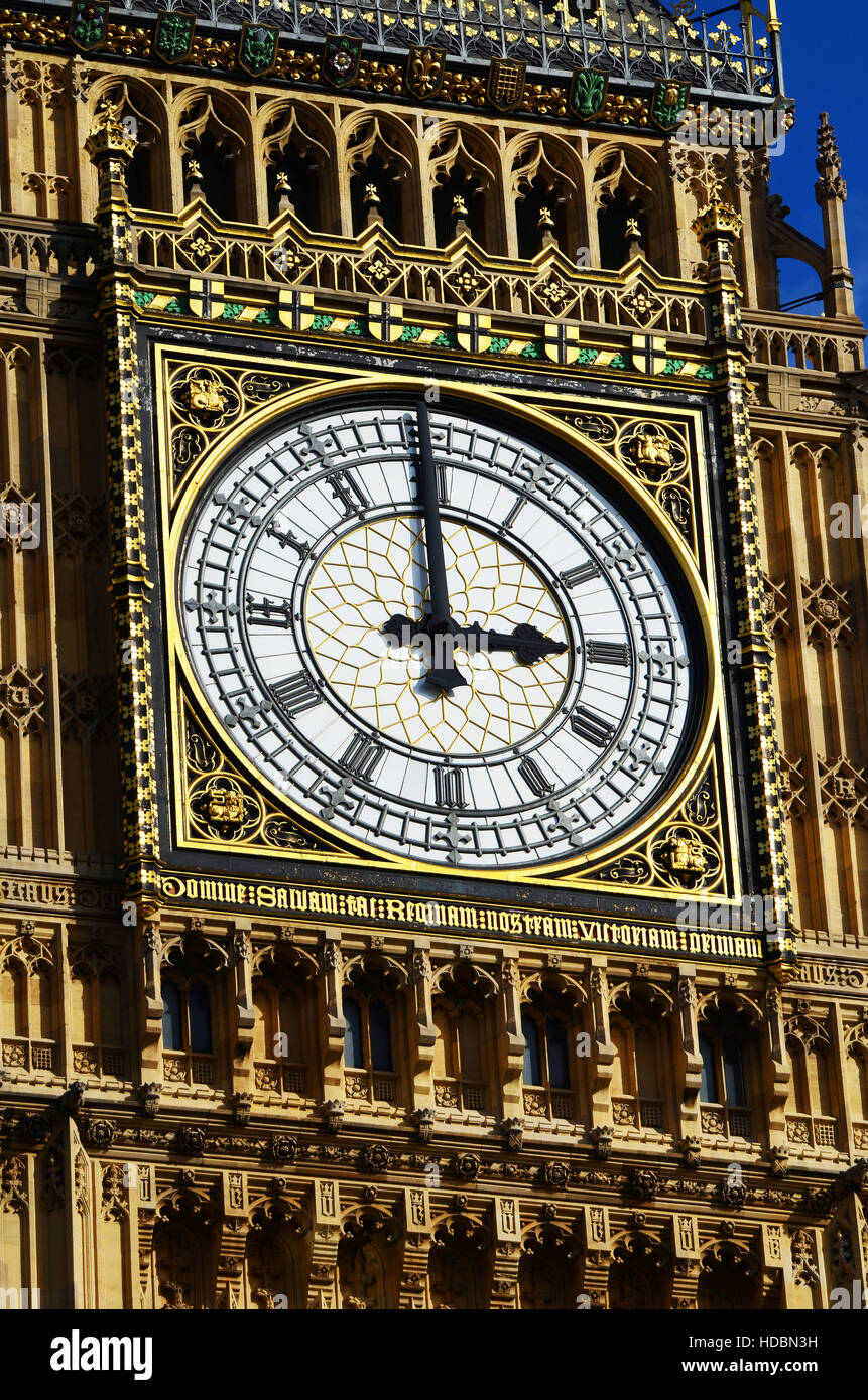 Big Ben è il soprannome per la grande campana del clock all'estremità nord del Palazzo di Westminster, in Elizabeth Tower, London, Regno Unito. Prima del lavoro Foto Stock
