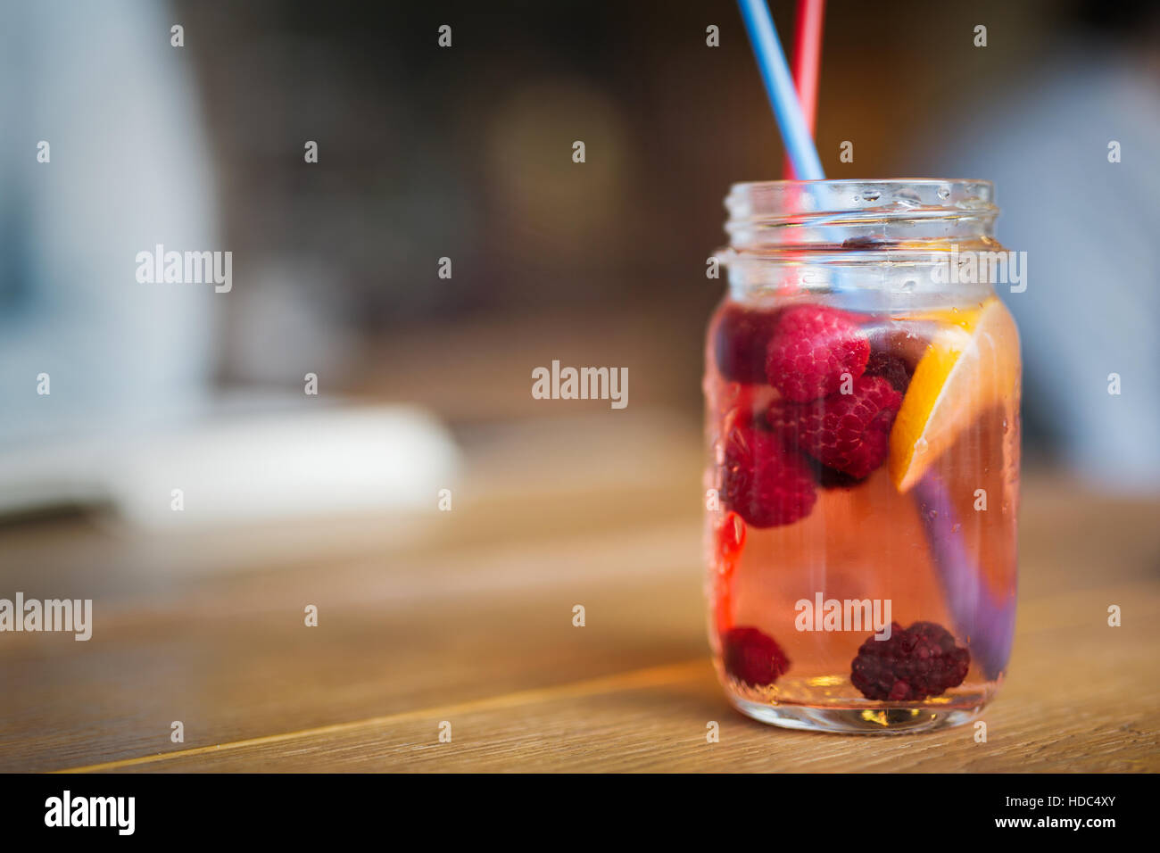 Tutta la frutta sana bevanda ricca di antiossidanti Foto Stock