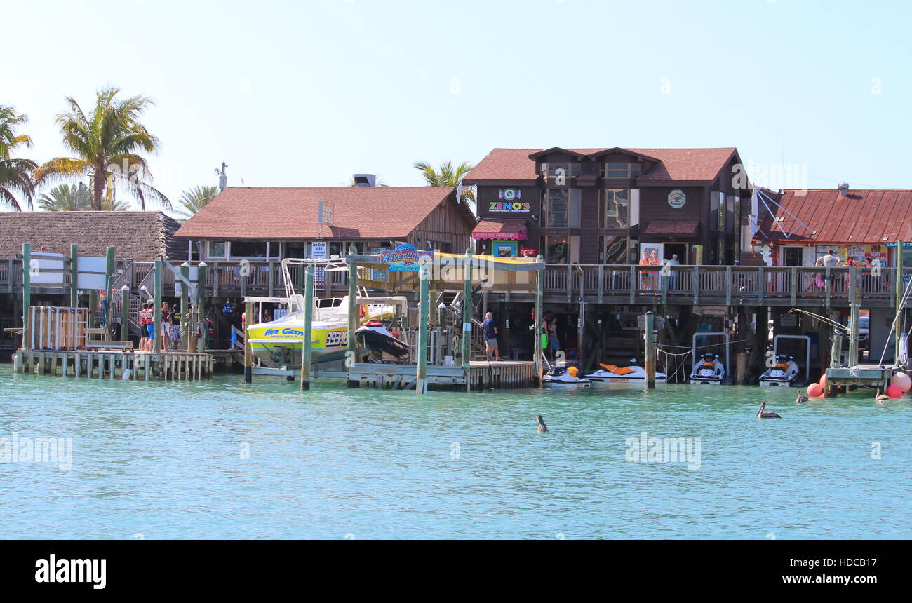 Johns pass, St Petersburg, in Florida con vista mare laterale di boardwalk Foto Stock