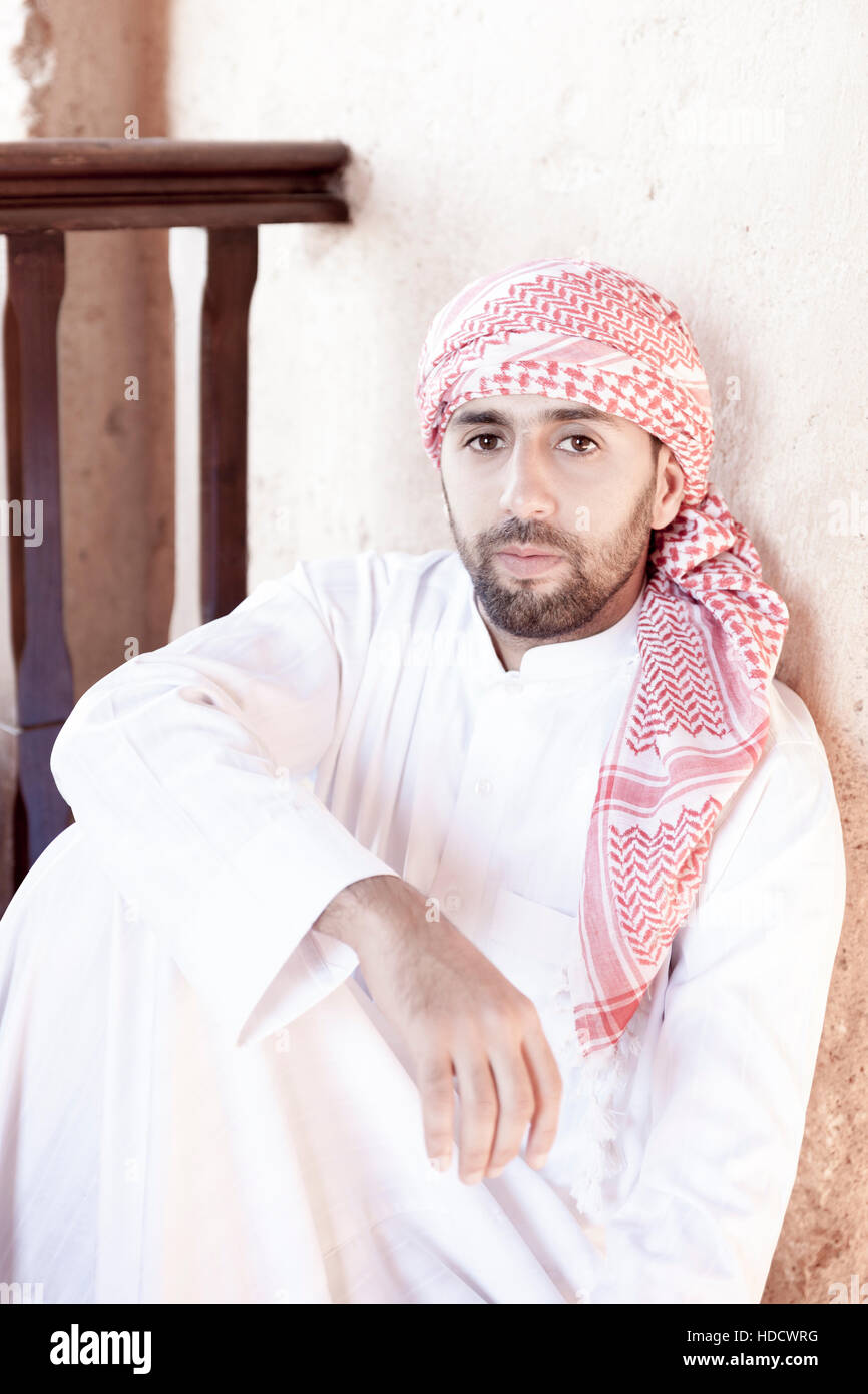 Giovane uomo arabo Foto Stock