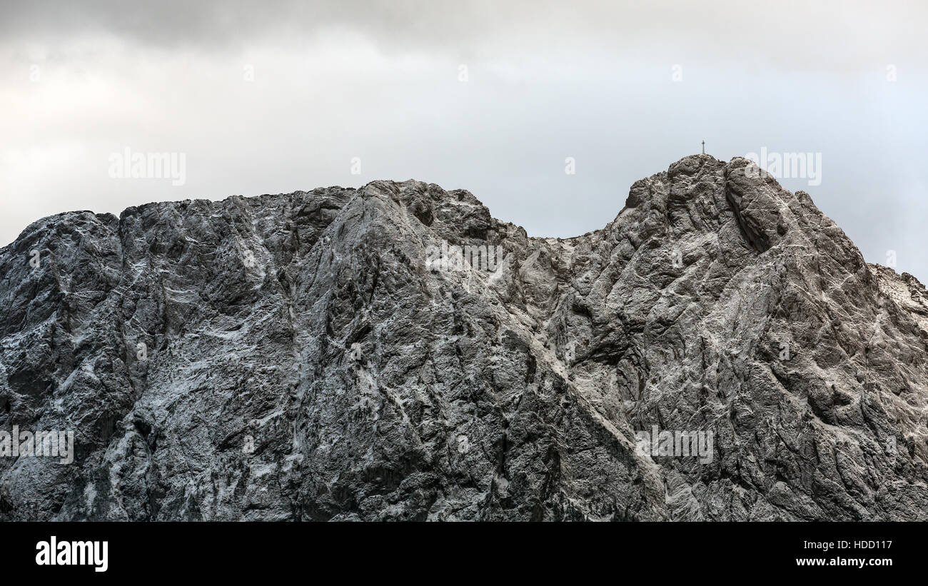 Il massiccio del monte Giewont nella parte occidentale dei monti Tatra con una altezza di 1894 metri, Polonia Foto Stock