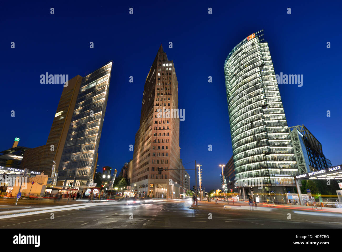 Hochhaeuser, Potsdamer Platz e il Tiergarten, nel quartiere Mitte di Berlino, Deutschland Foto Stock