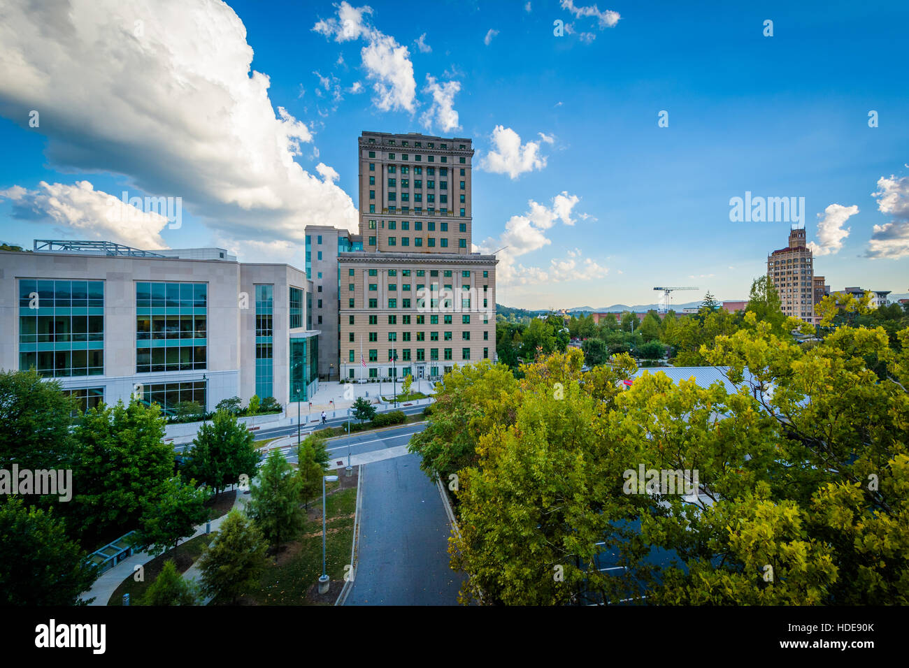 Vista del Buncombe County Courthouse, nel centro cittadino di Asheville, North Carolina. Foto Stock