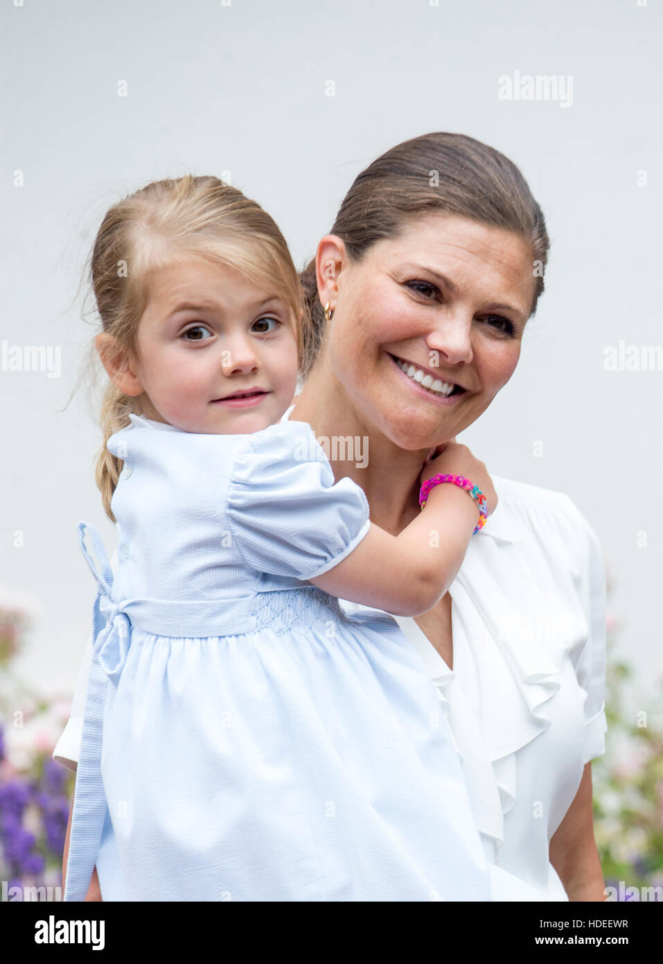 La Principessa Victoria di Svezia e la principessa Estelle di Svezia, al Crown Princess Victoria's 39th feste di compleanno Foto Stock