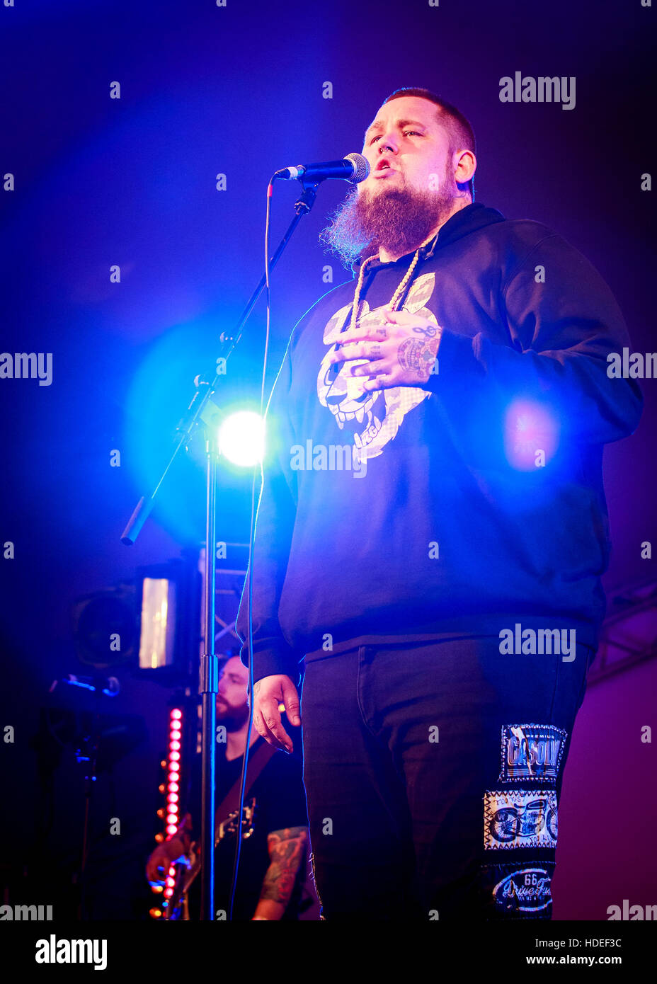 Rag 'n' osso, uomo verde villaggio della musica e del Festival delle arti, Southend-on-Sea, Essex © Clarissa Debenham / Alamy Foto Stock
