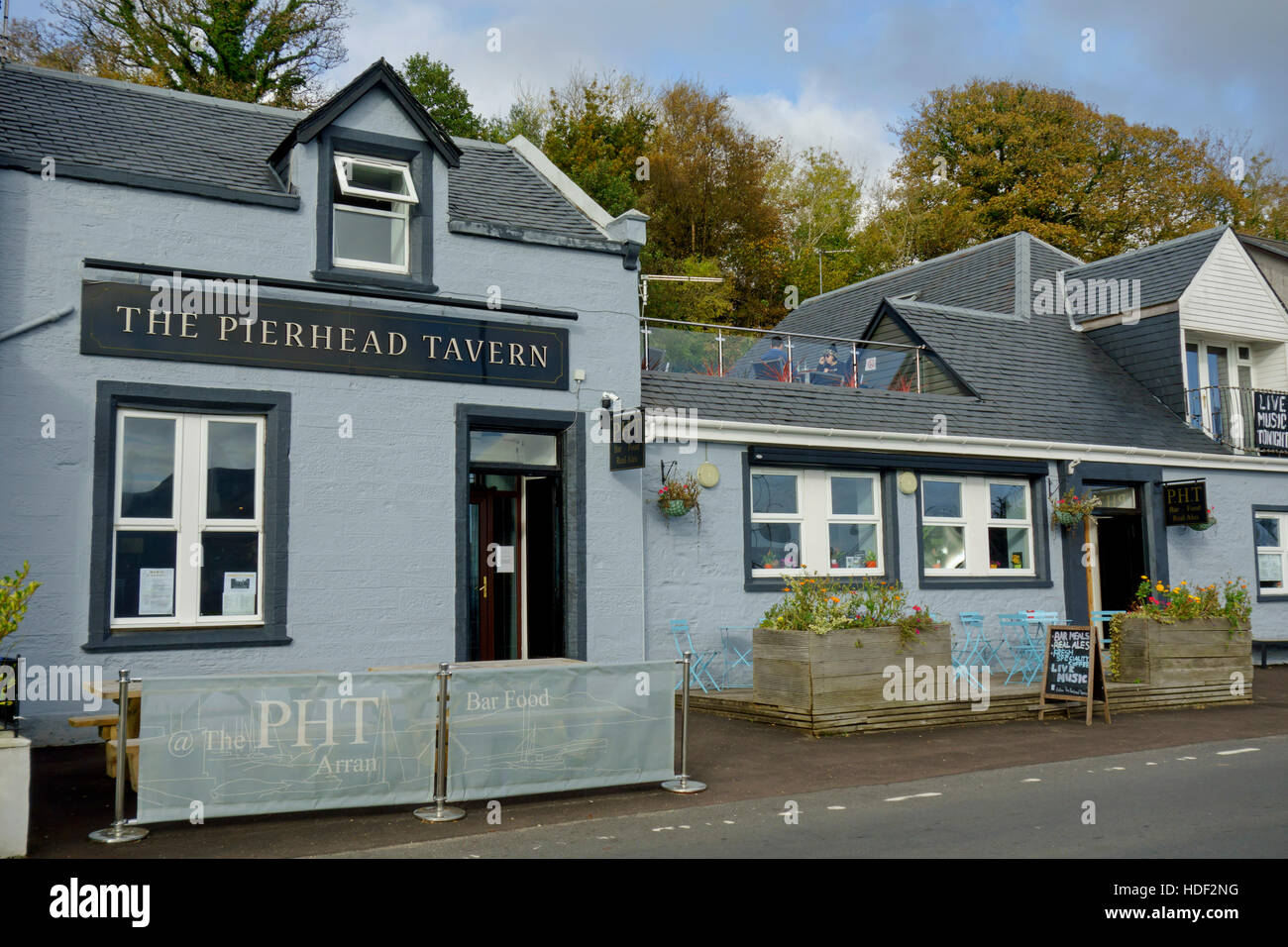 La Taverna Pierhead in Lamlash sull'isola di Arran, Scozia. Foto Stock