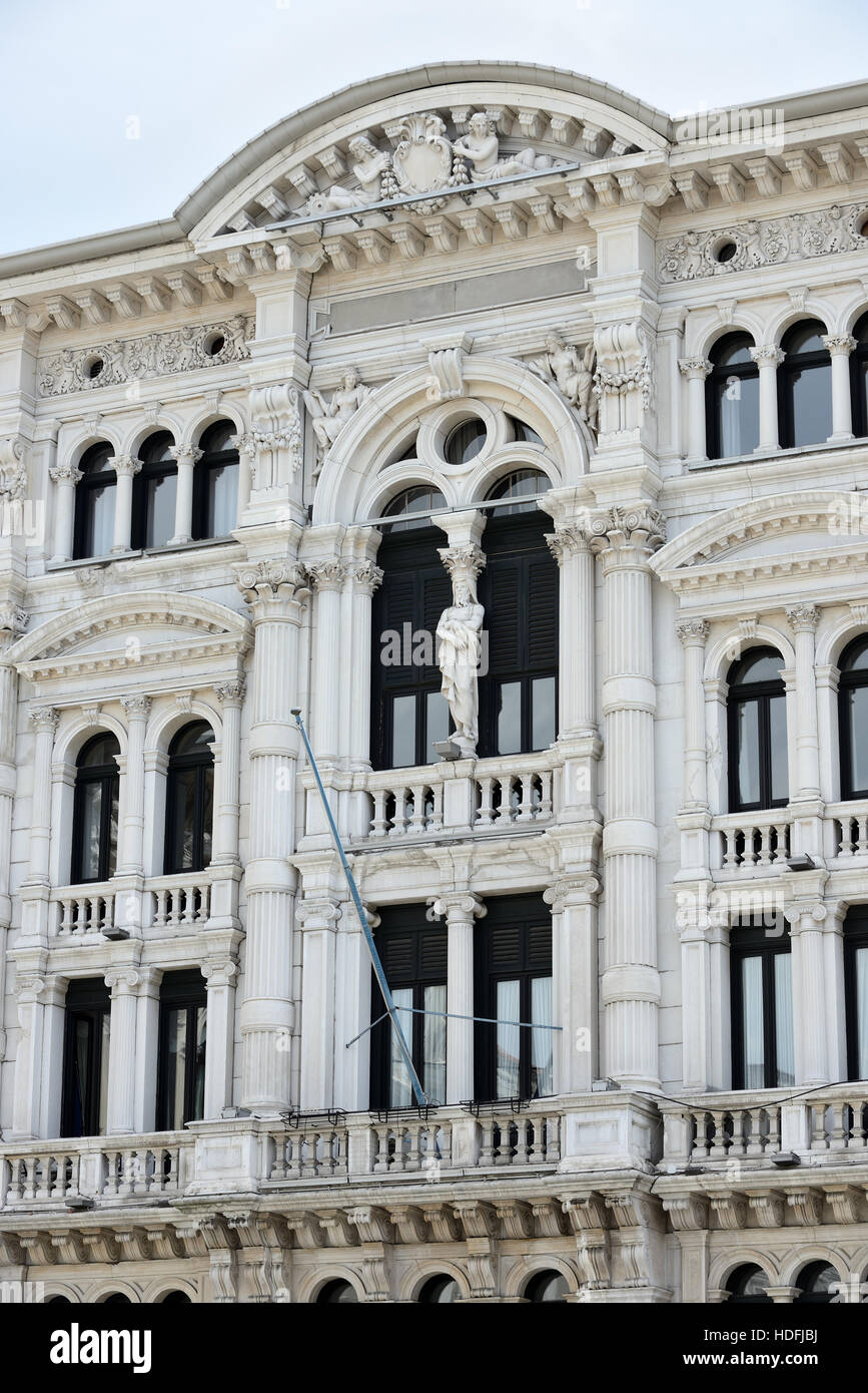 Town Hall dettaglio (Comune di Trieste) del porto italiano di Trieste. Foto Stock
