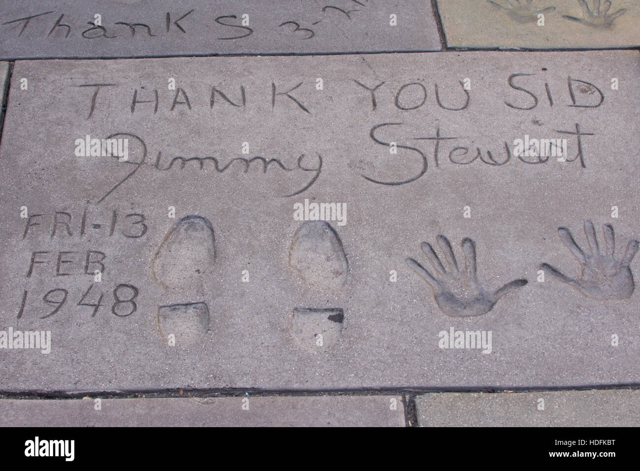 Jimmy Stewart handprints e impronte in Grauman Chinese Theatre ora noto come teatro di TLC Foto Stock