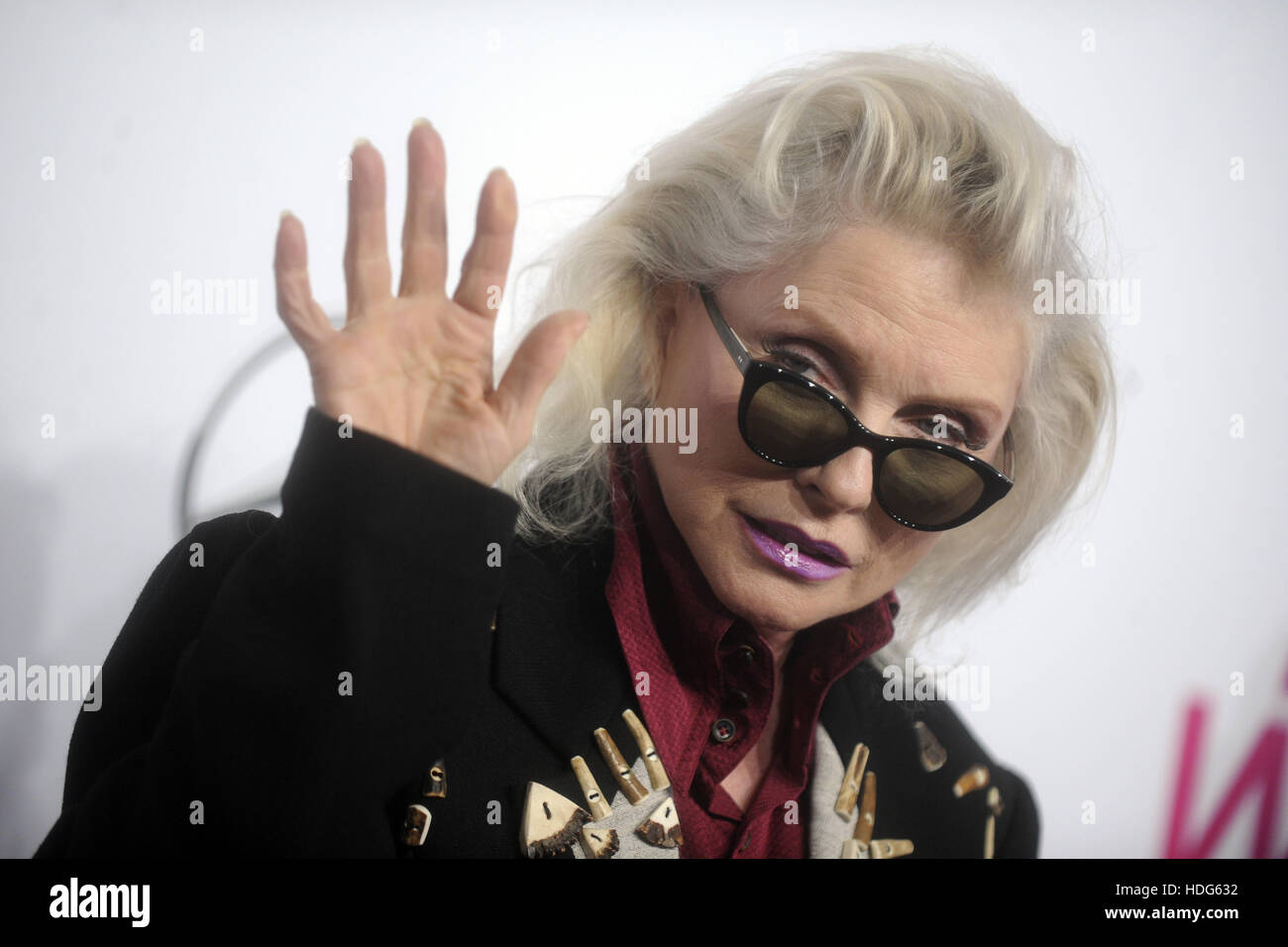 La città di New York. Il 9 dicembre, 2016. Debbie Harry assiste Tabellone donne in musica 2016 Al Molo 36 il 9 dicembre 2016 nella città di New York. | Verwendung weltweit © dpa/Alamy Live News Foto Stock