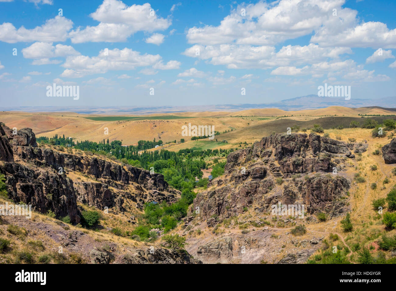 Turbat canyon di steppe e praterie dietro, Kazakistan Foto Stock