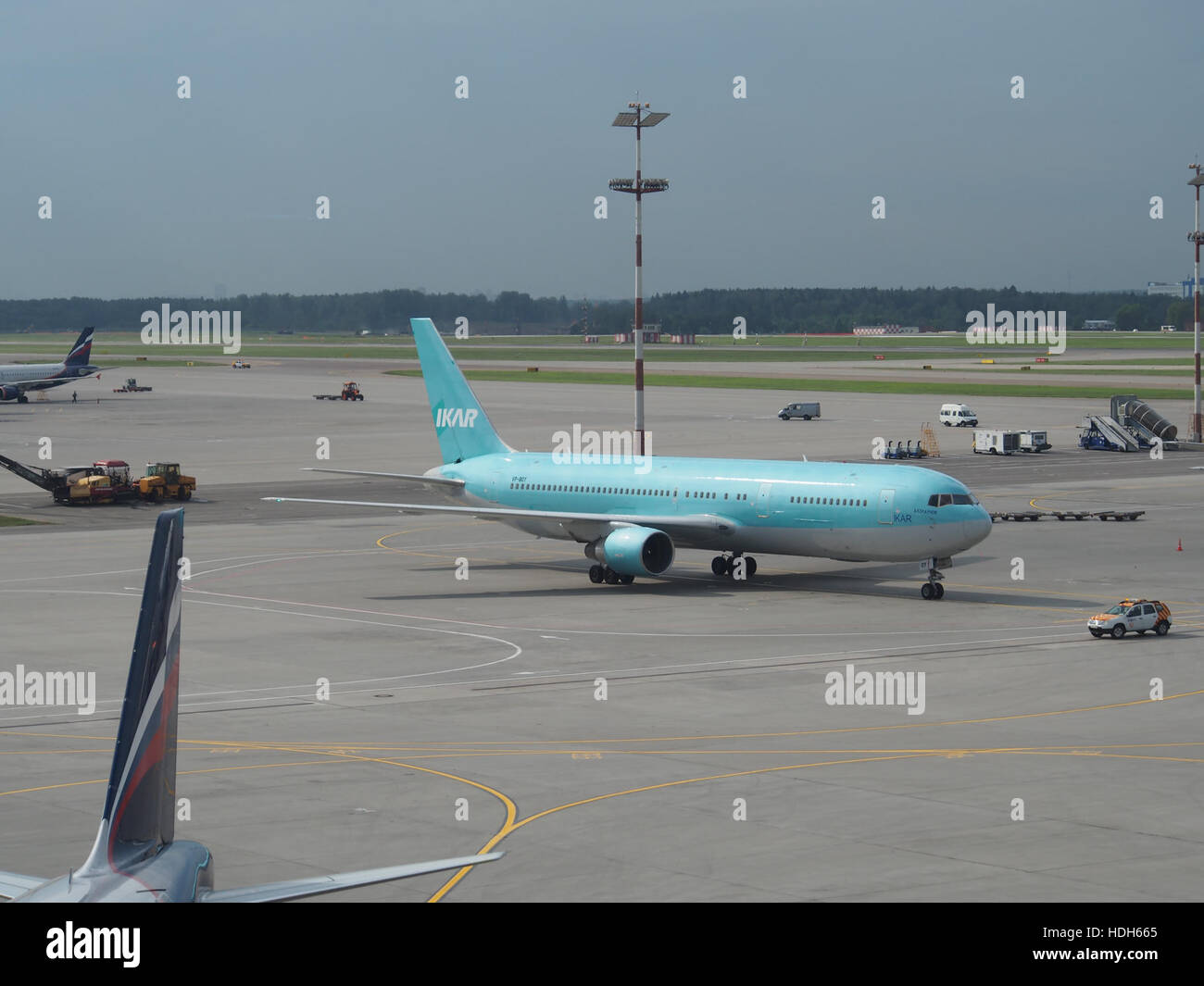 VP-boy (aeromobili) presso l'Aeroporto Internazionale di Sheremetyevo pic3 Foto Stock