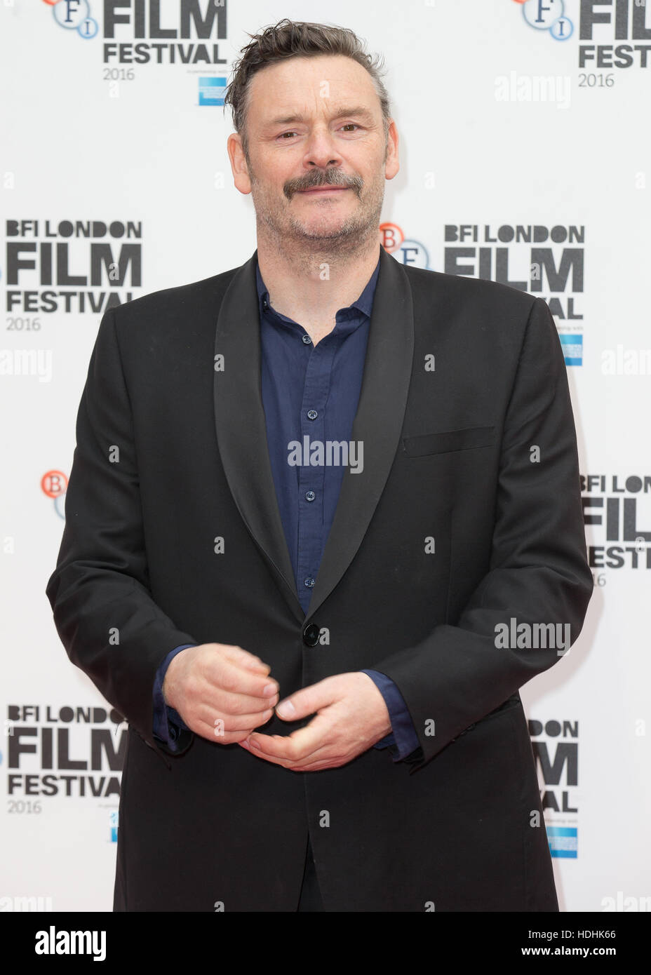 La BFI LFF Premiere mondiale di 'Mindhorn" tenutasi presso l' Odeon Leicester Square - Arrivi con: Julian Barratt dove: Londra, Regno Unito quando: 09 Ott 2016 Foto Stock