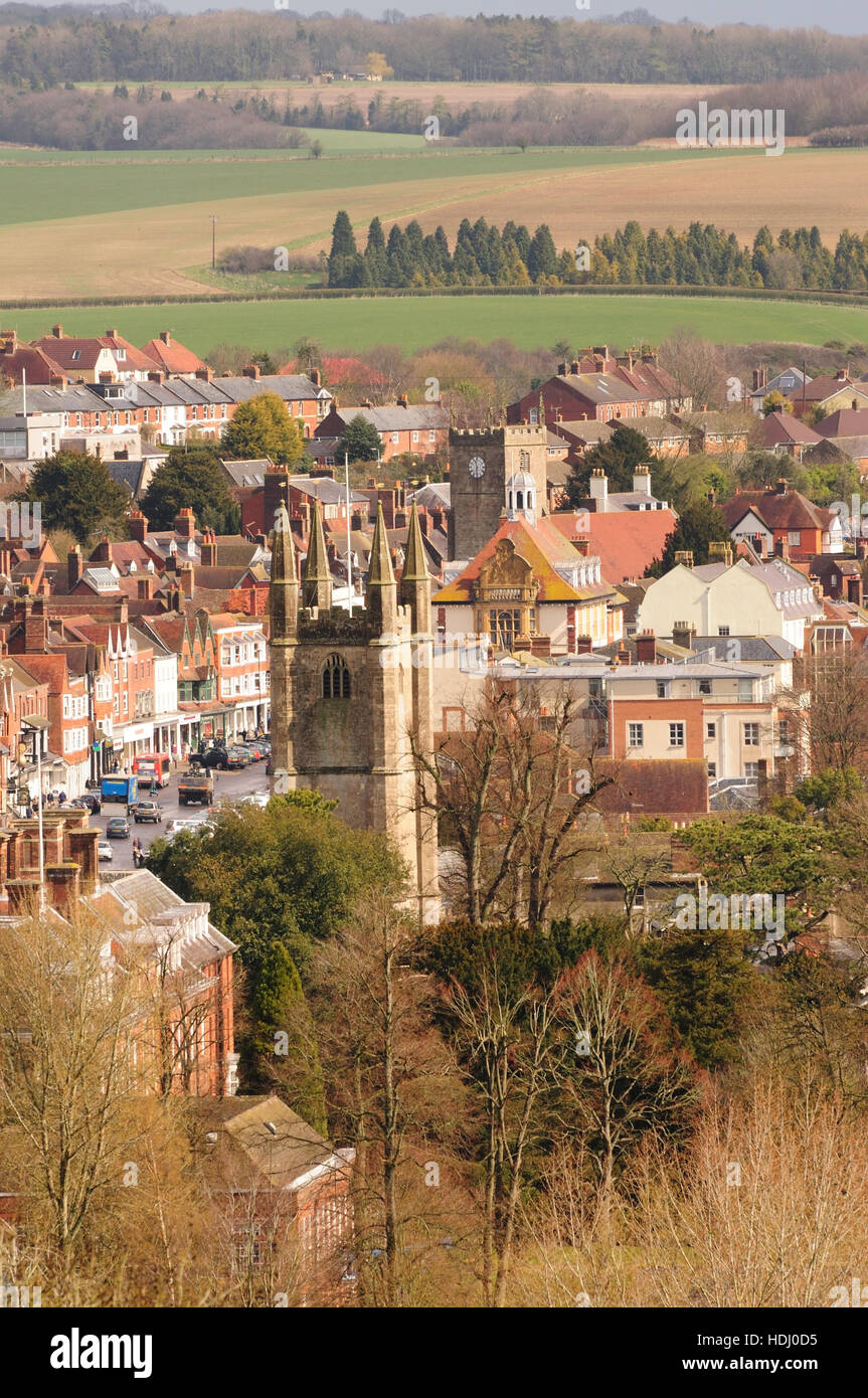 Tetto a vista su tutta la città mercato di Marlborough, Wiltshire. Foto Stock