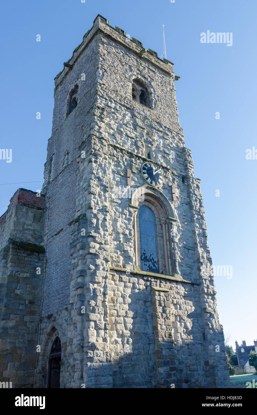 Much Wenlock Chiesa Parrocchiale torre contro un cielo blu, Shropshire Foto Stock
