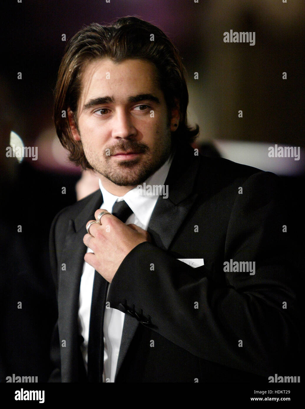 Colin Farrell alla premiere del film "Alexander'' a Grauman's Chinese Theater su Novembre 16, 2004 a Los Angeles. Photo credit: Francesco Specker Foto Stock