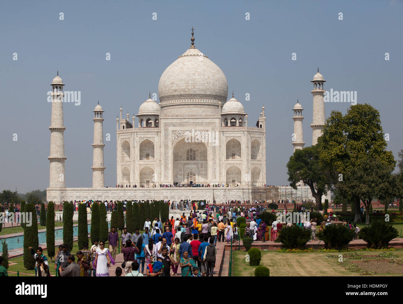 Il Taj Mahal mausoleo,vista sud ,Uttar Pradesh, India Foto Stock