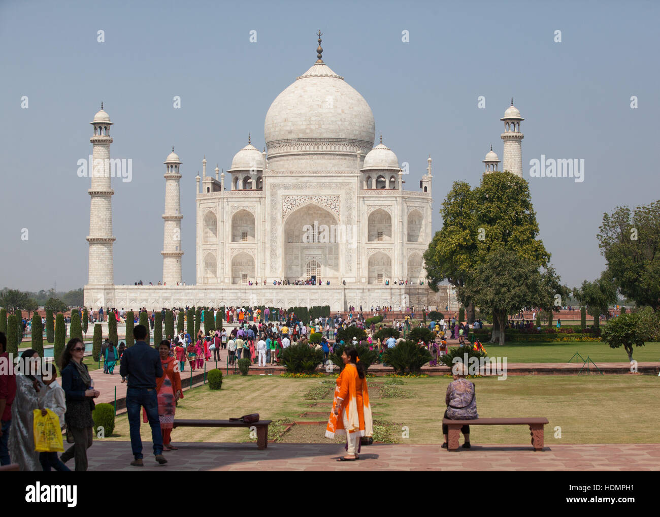 Il Taj Mahal mausoleo,vista sud ,Uttar Pradesh, India Foto Stock