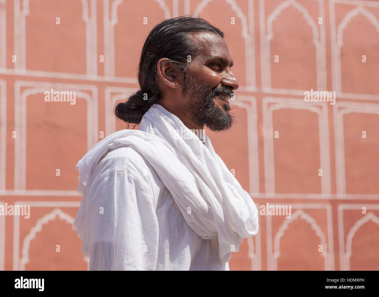 Ritratto di Indiano guru yoga presso il palazzo della città,Jaipur Rajasthan,l'India. Foto Stock