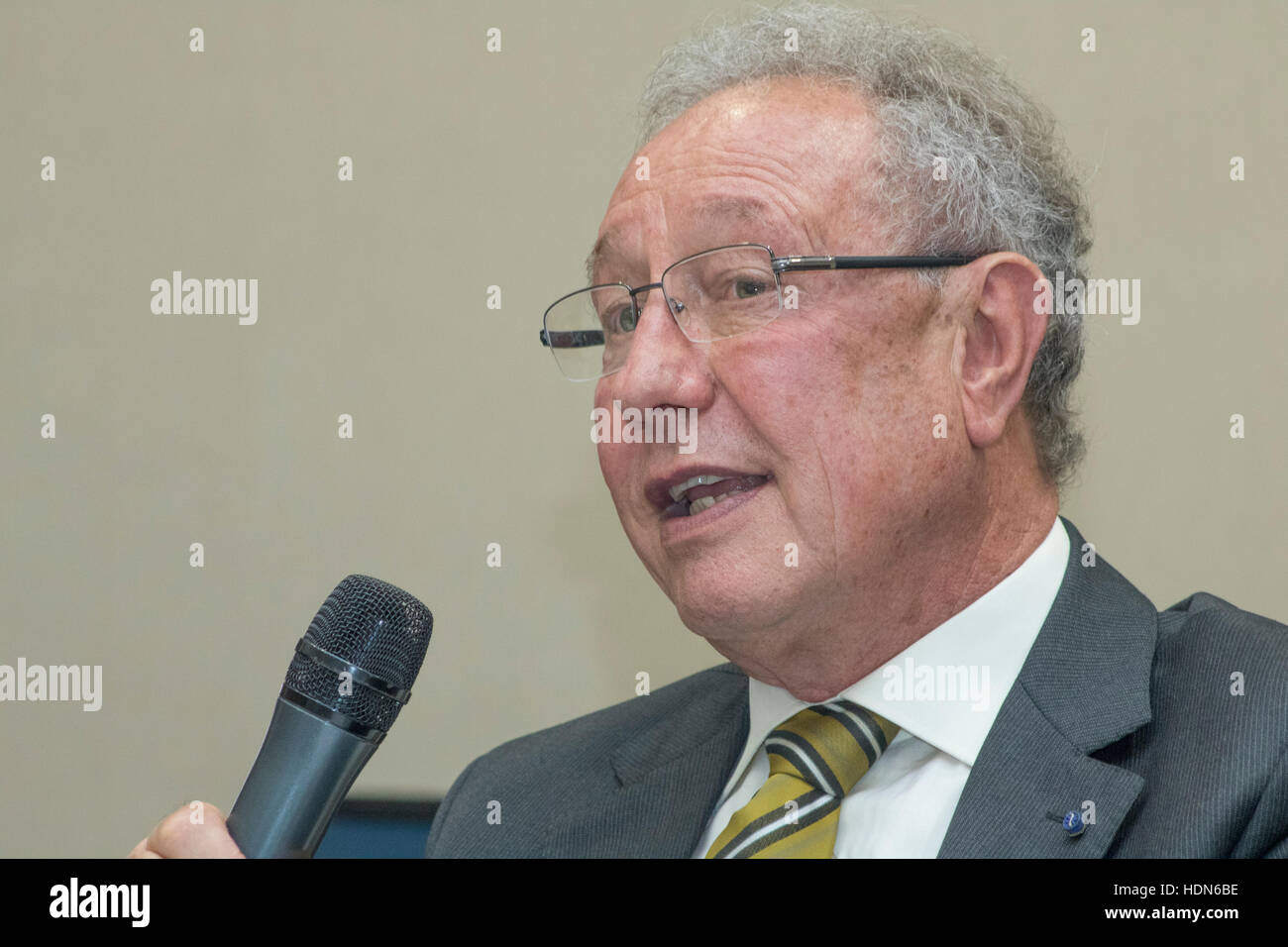 Sao Paulo, Brasile. Xiii Dec, 2016. Francisco Turra, Presidente dell Associazione Brasiliana di proteina animale in conferenza stampa, São Paulo, Brasile. Credito: Alf Ribeiro/Alamy Live News Foto Stock