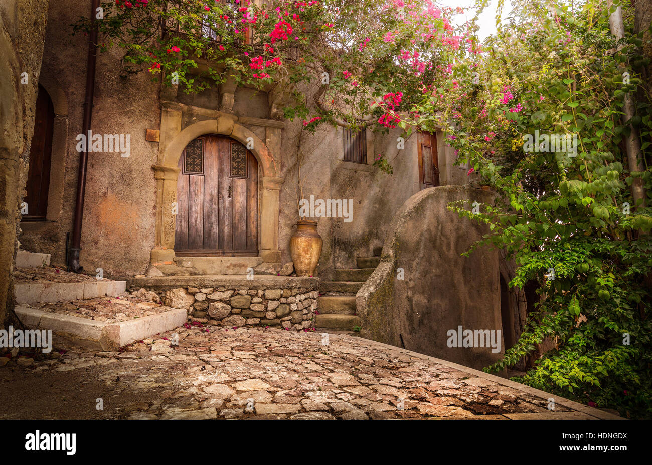 Tipico paesaggio siciliano da Forza d' Agro vicino a Taormina. Foto Stock