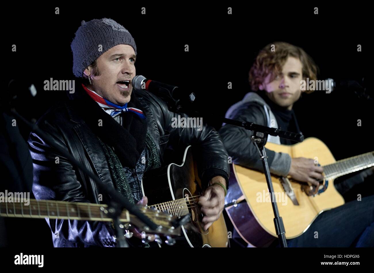 Cantante Country Billy Ray Cyrus esegue all'OSU Tour vacanza concerto Dicembre 17, 2009 a Kandahar, Afghanistan. Foto Stock