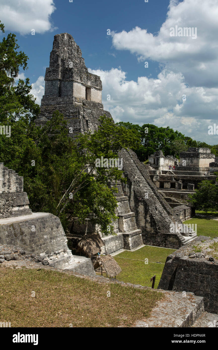 Tempio che io o tempio della grande Jaguar, è una piramide funeraria dedicata a Jasaw Chan K'awil, che fu seppellito nella struttura in ANNUNCIO 734. Il pyram Foto Stock