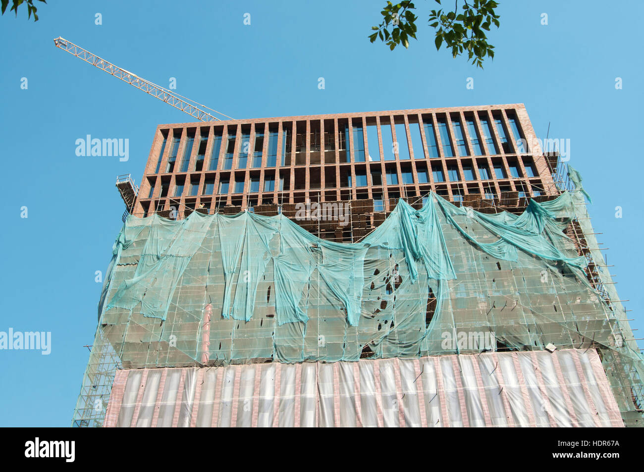 La costruzione dell'edificio alto in Mosca su Novoalekseevskaya street Foto Stock