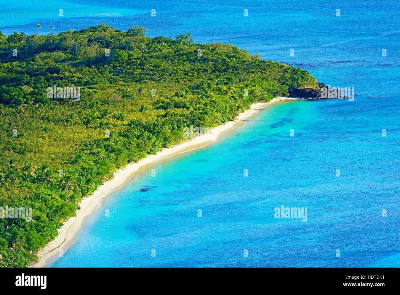 Vista aerea blue lagoon beach, nacula island, yasawa, isole Figi Foto Stock