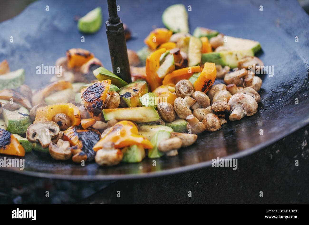 Verdure Arrostite coperte con una bella crosta. Foto Stock