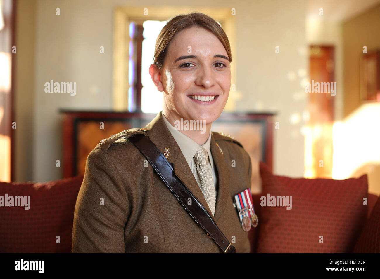 Capitano Hannah Winterbourne, chi è un candidato per un Millie, Il Sole Premio militare, a Grange City Hotel di Londra. Foto Stock