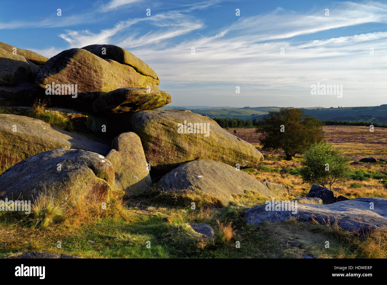 UK,Derbyshire,Peak District,Owler Tor e campo di Lawrence Foto Stock