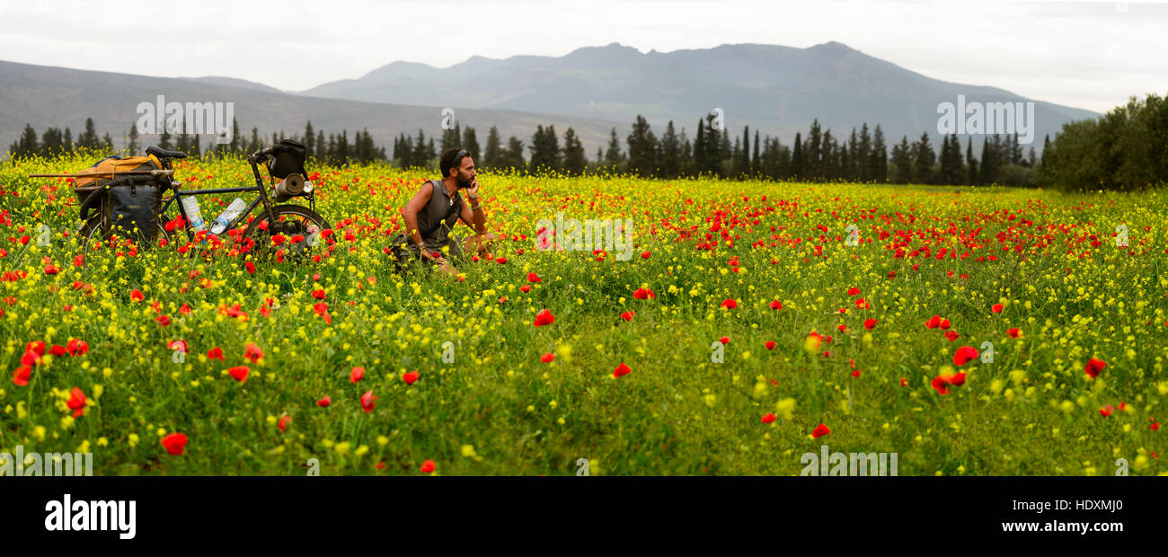 Escursioni in bicicletta nel Medio Atlante, Marocco Foto Stock
