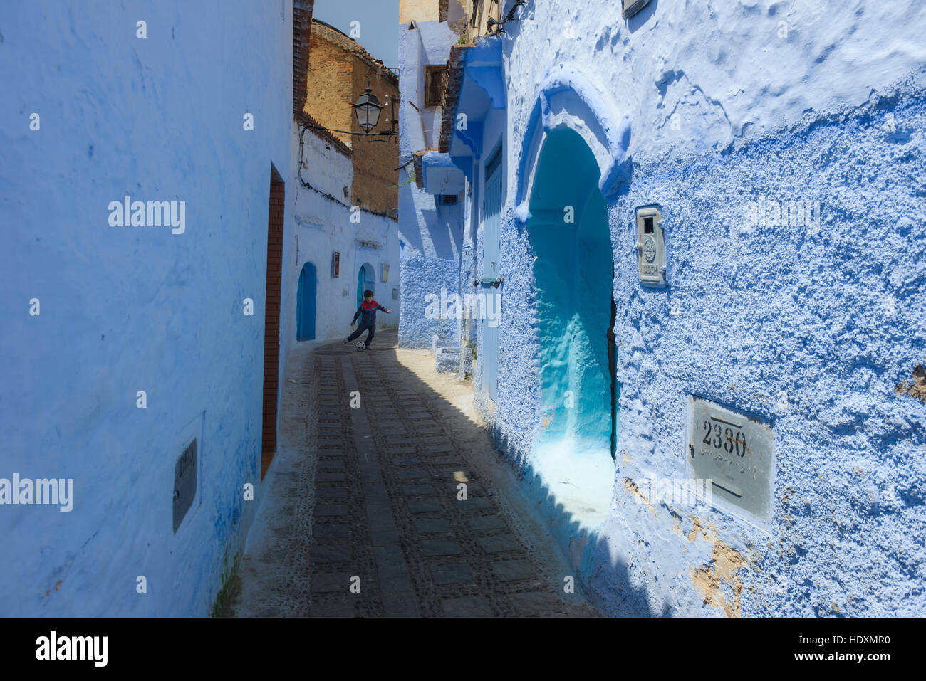 Le strade e i vicoli della medina di Chefchaouen, Marocco Foto Stock