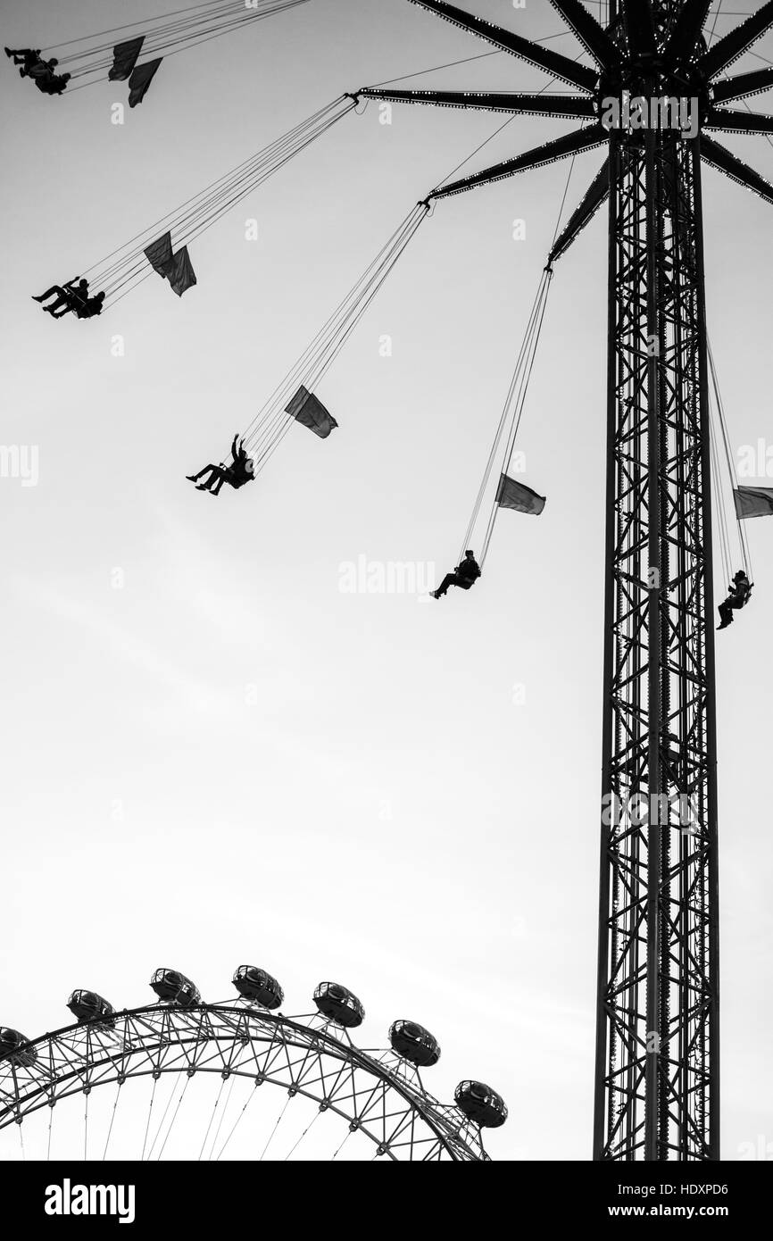 La zona fieristica e il London Eye Foto Stock