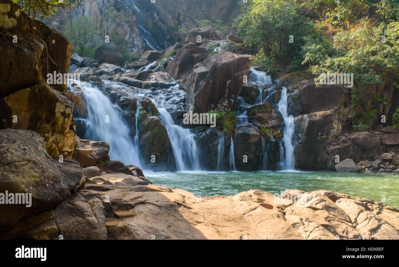 La Lodh Falls (noto anche come Burhaghat cade) è una cascata in una metà foresta di Latehar distretto di Palamu , India. Foto Stock