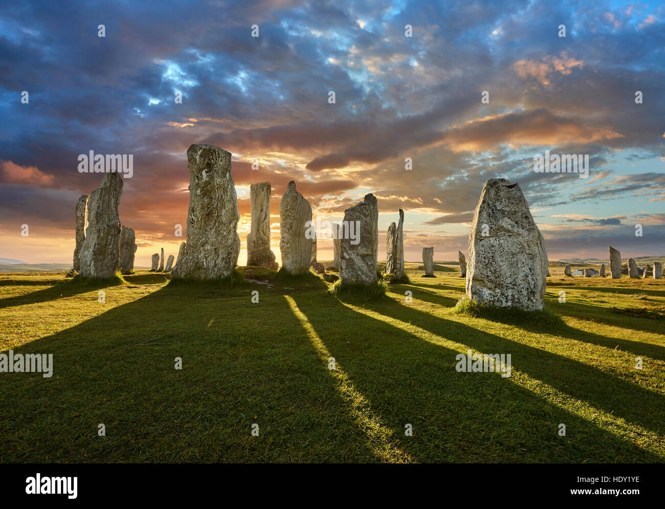 Calanais Standing Stones centrale cerchio di pietra eretto tra 2900-2600BC, isola di Lewis in Scozia Foto Stock