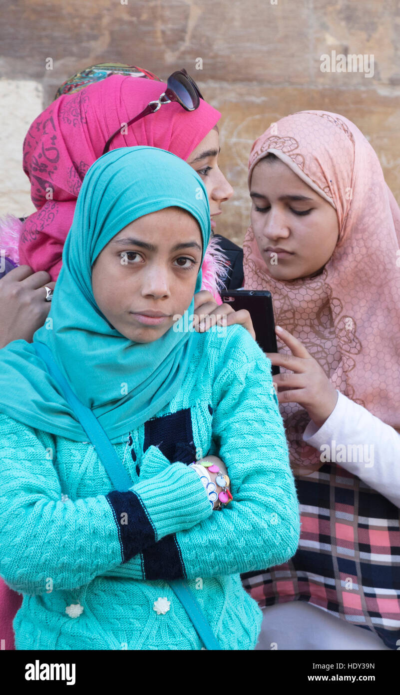 Studentesse sulla gita alla Cittadella del Cairo, il Cairo, Egitto Foto Stock