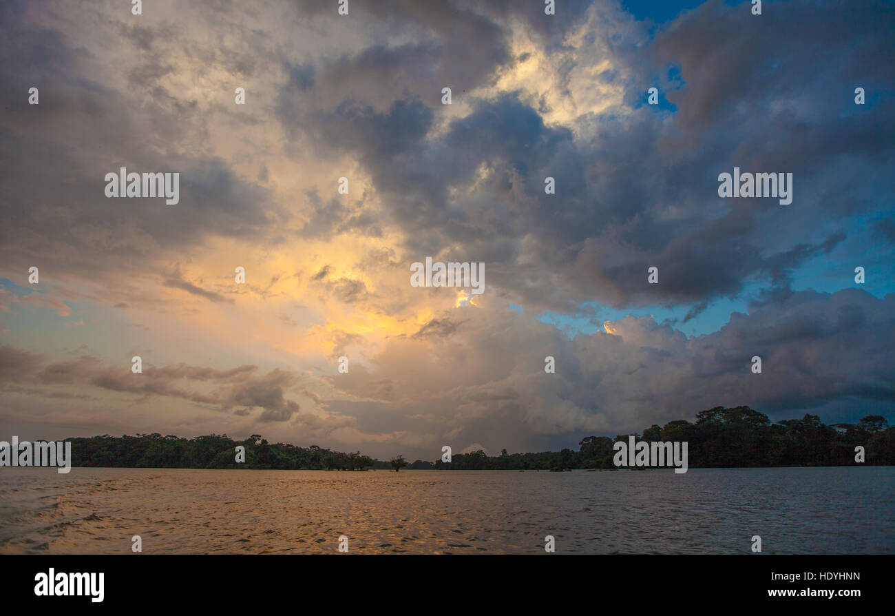 Tramonto a Tiway Isola, Sierra Leone Foto Stock