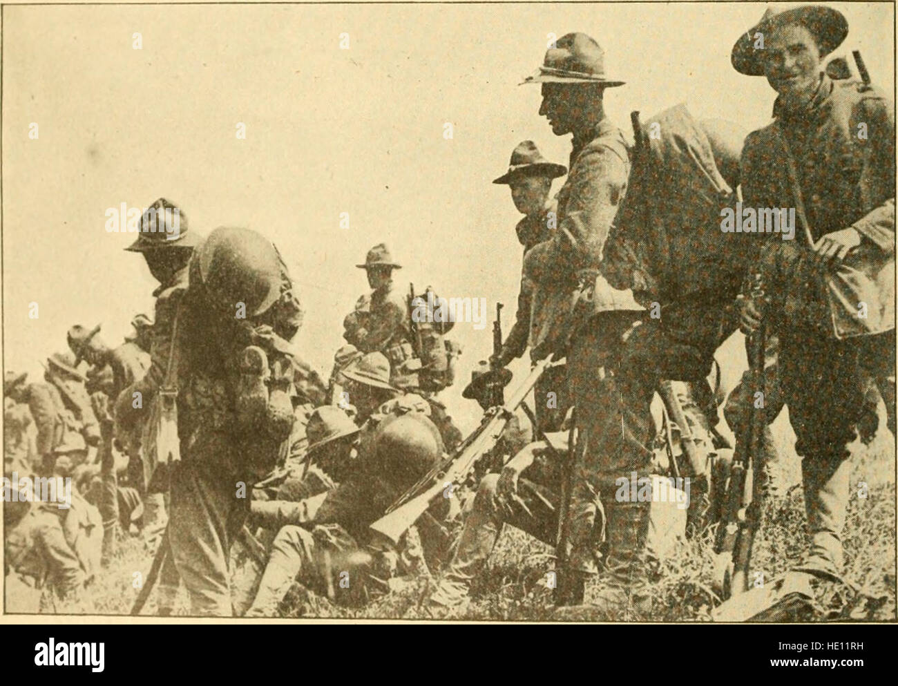 La seconda guerra mondiale per la libertà; una completa e autentica storia della guerra per terra, mare e aria di editori, Francesco Rolt-Wheeler Frederick E. bevitore (1919) Foto Stock